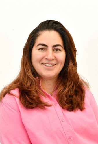 Nuray Ezer
